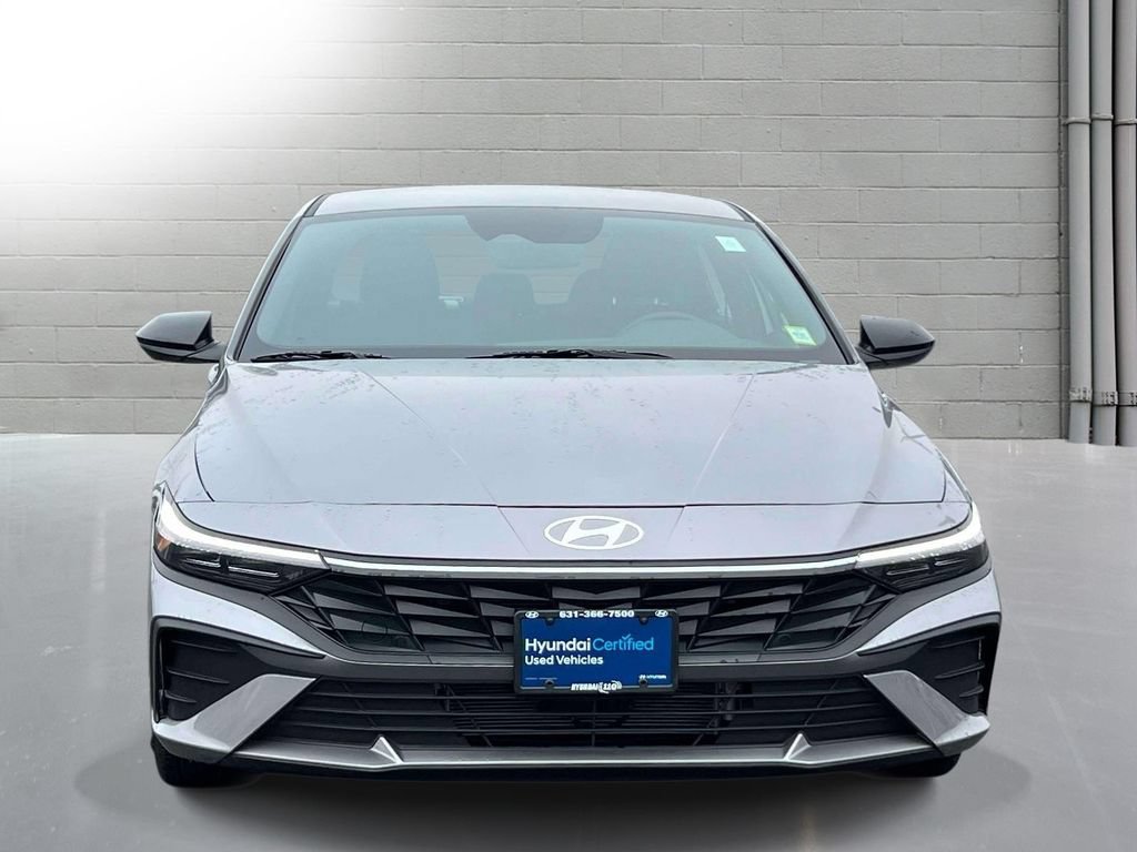 Used 2025 Hyundai Elantra SEL FWD video 2