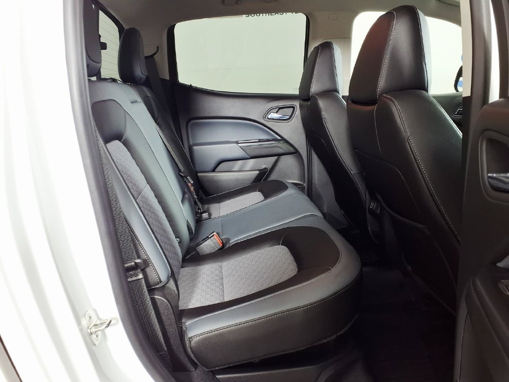 Used 2019 Chevrolet Colorado Z71 AWD/4WD image 11