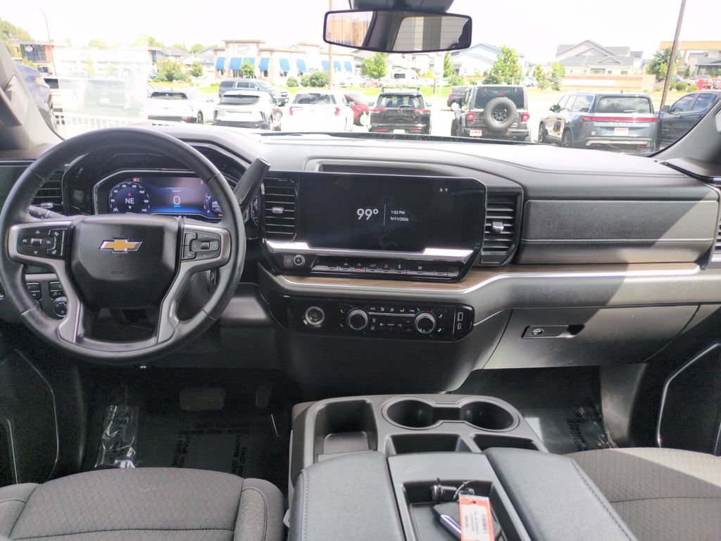 Used 2024 Chevrolet Silverado 1500 LT AWD/4WD image 12