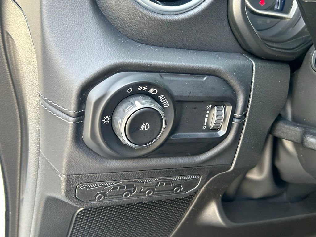 New 2025 Jeep Wrangler Sahara image 37