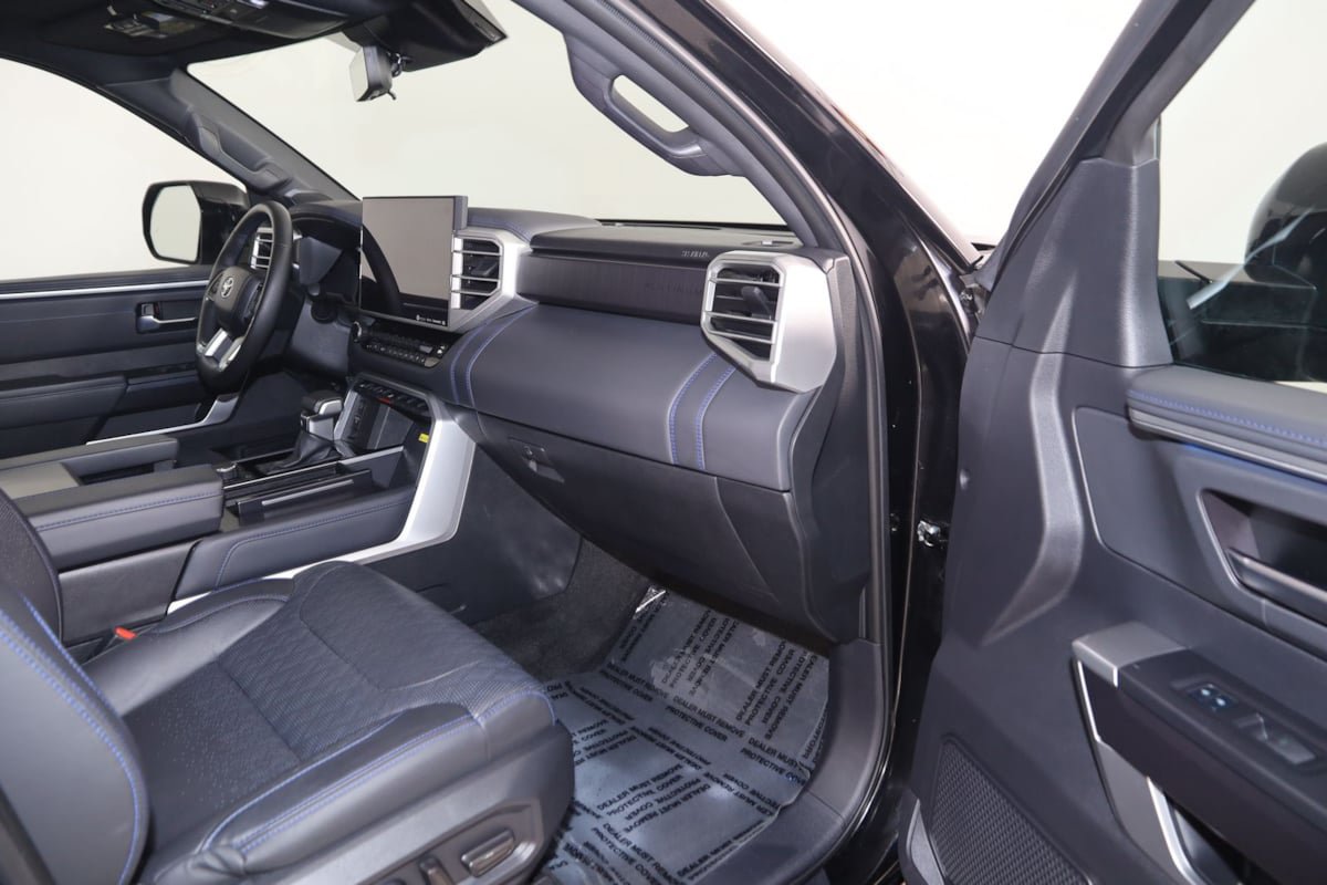 Used 2023 Toyota Tundra Platinum AWD/4WD image 43