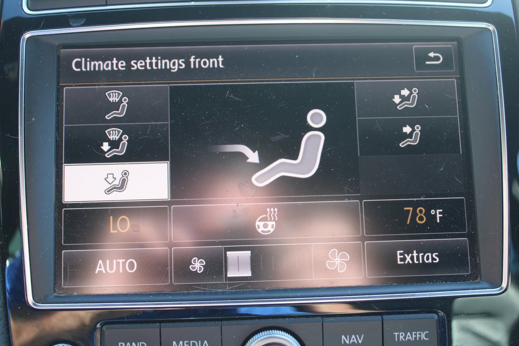 Used 2017 Volkswagen Touareg Wolfsburg Edition image 49