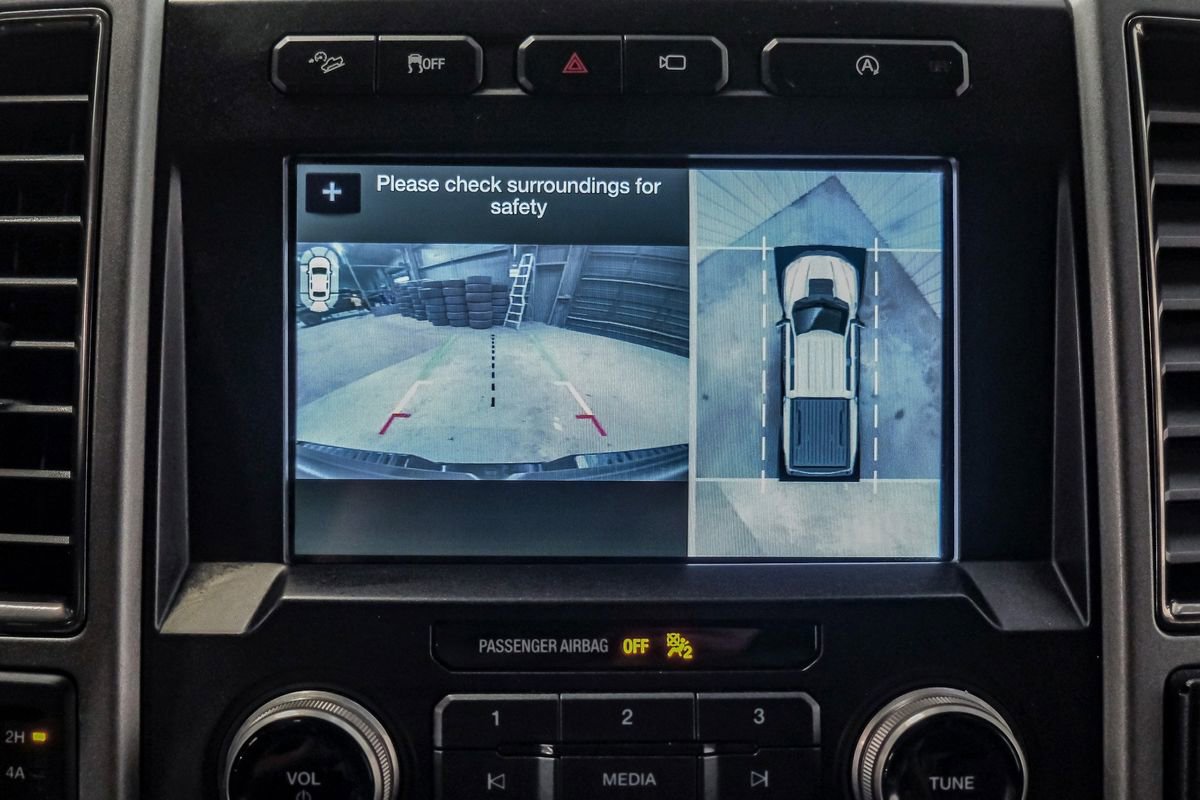 Used 2018 Ford F150 Raptor w/ Equipment Group 802A Luxury image 21