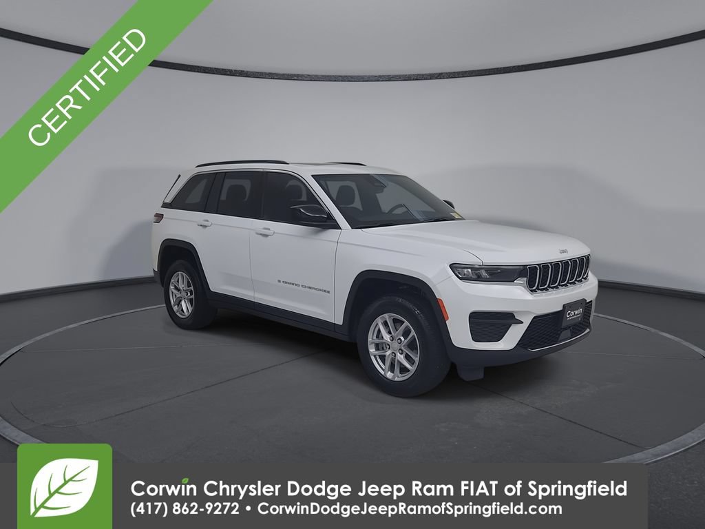 Certified 2026 Jeep Grand Cherokee Laredo X AWD/4WD image 3
