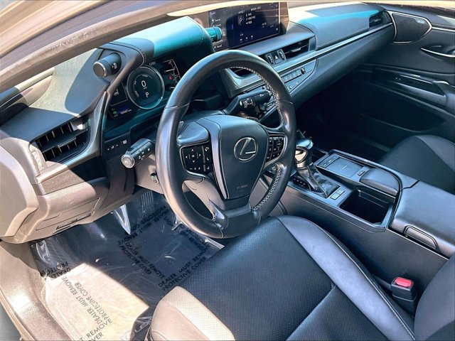 Used 2020 Lexus ES 300h w/ Premium Package image 14