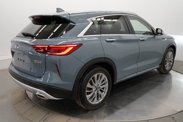 Used 2023 INFINITI QX50 Luxe image 40