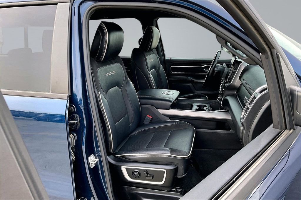 Used 2021 RAM 1500 Laramie w/ Sport Appearance Package image 16