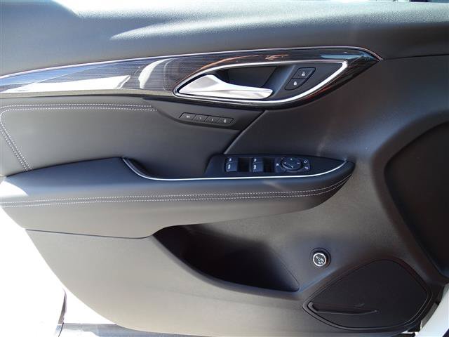 Used 2022 Buick Envision Essence w/ Sport Touring Package FWD image 17