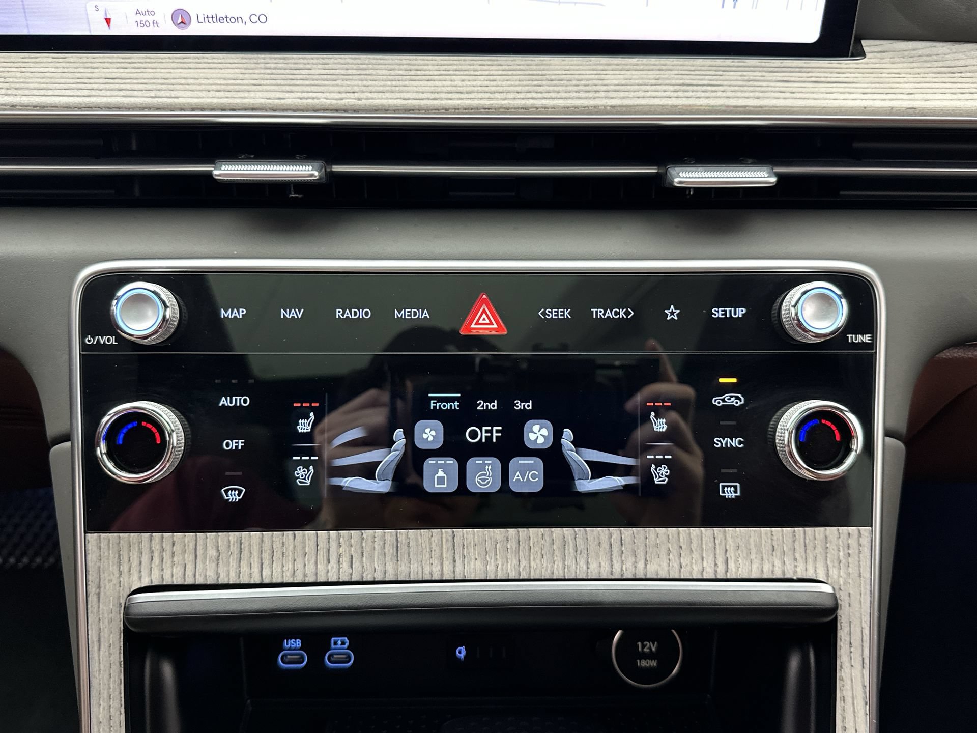Certified 2026 Genesis GV80 3.5T Prestige AWD/4WD image 19