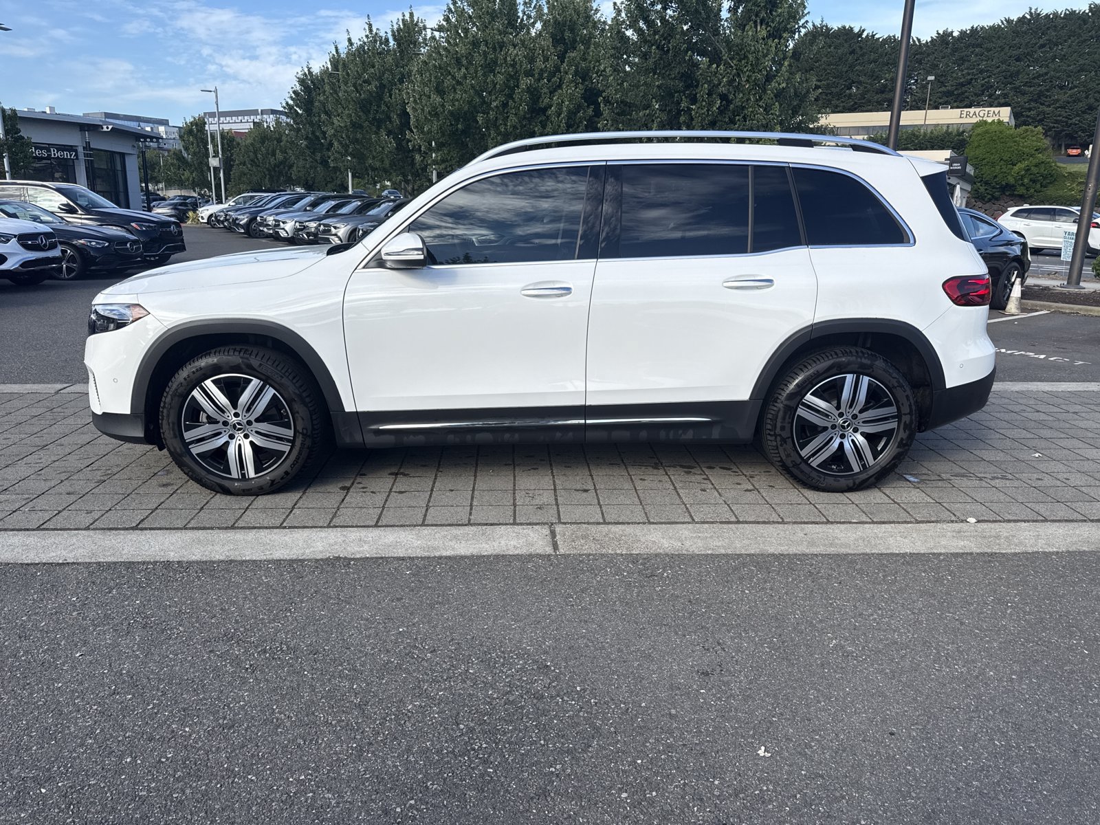 Certified 2024 Mercedes-Benz EQB 250+ image 2