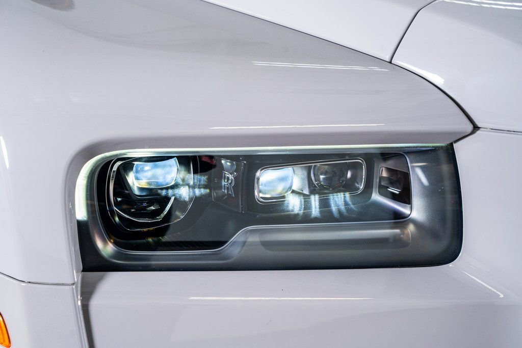 Used 2022 Rolls-Royce Cullinan image 21