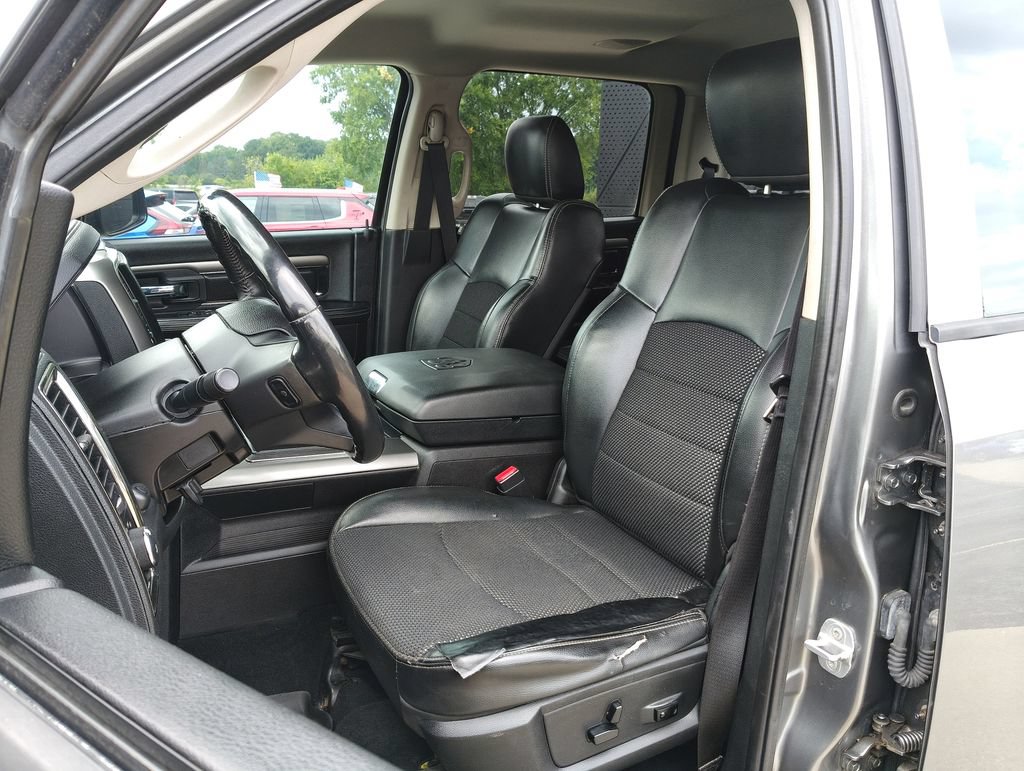 Used 2013 RAM 1500 Sport w/ Sport Premium Group AWD/4WD image 2