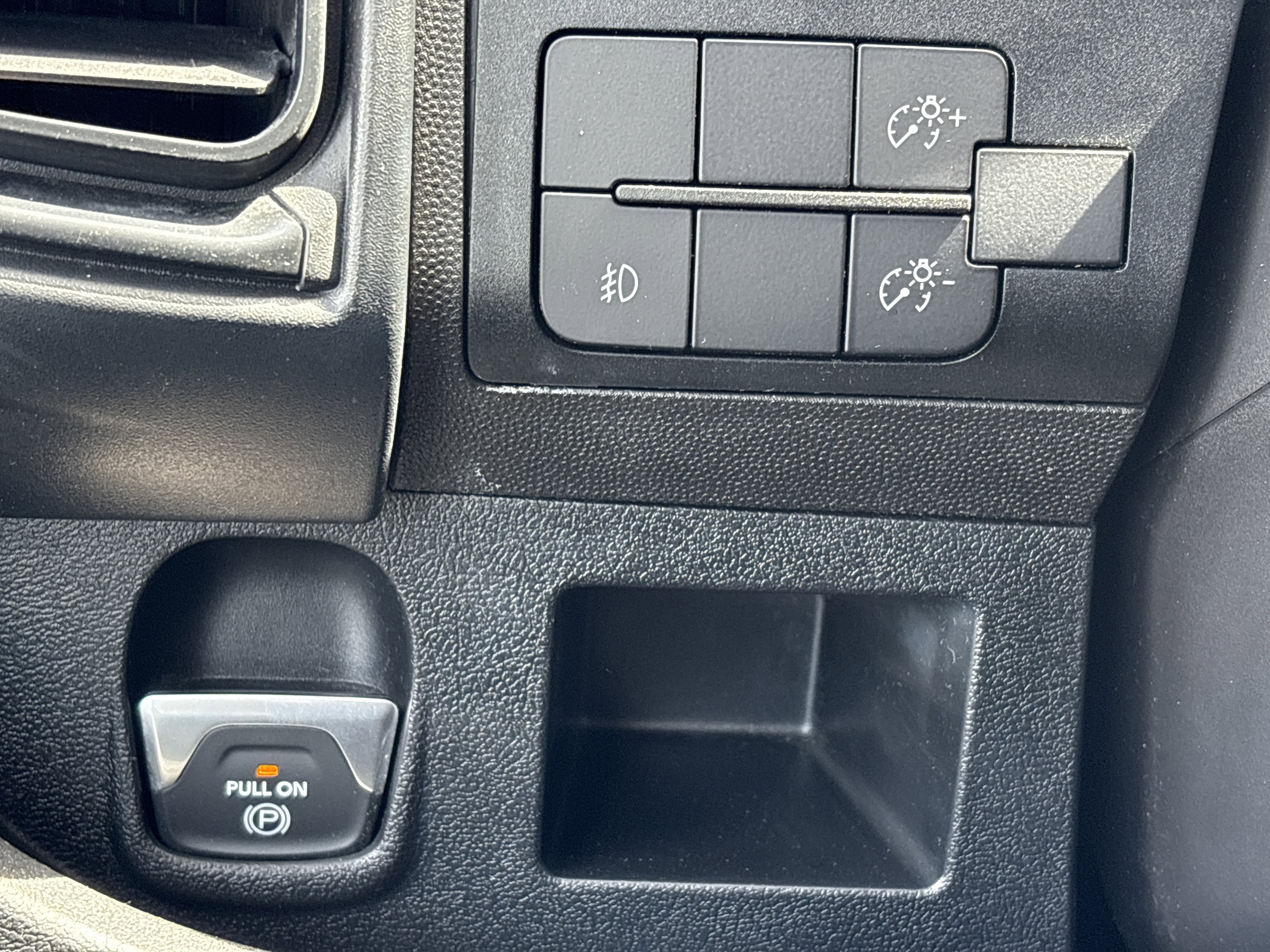 Used 2024 RAM ProMaster 2500 w/ Safety Group image 31