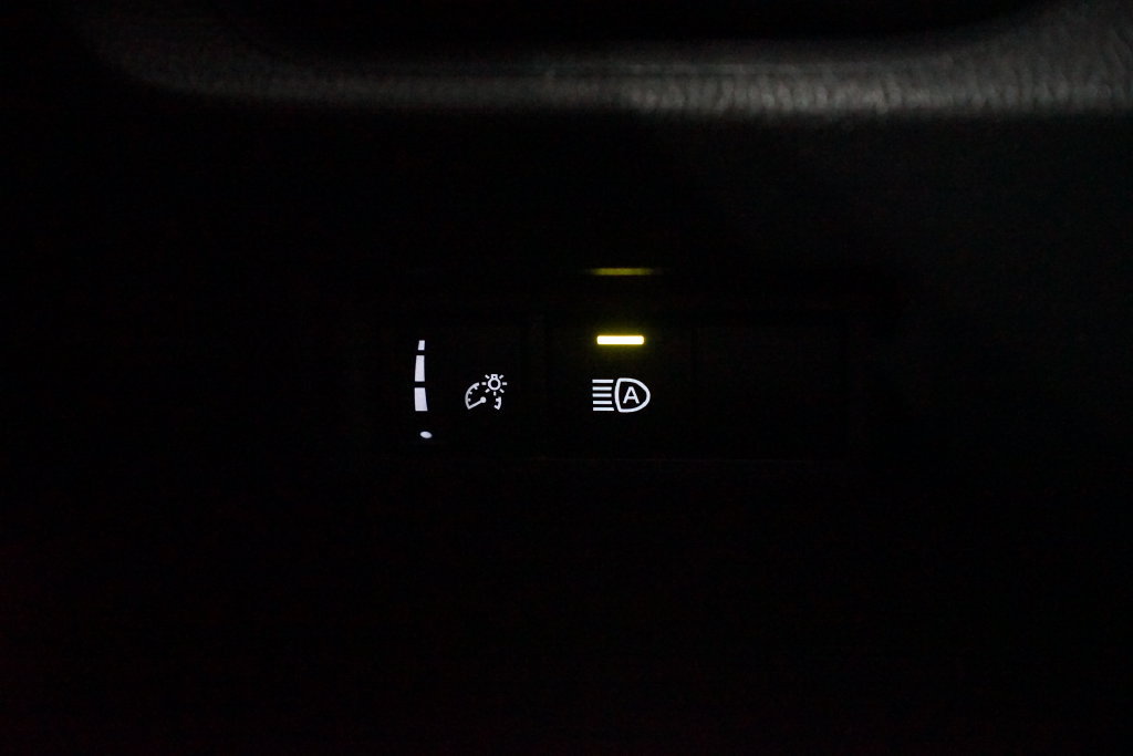 Certified 2025 Toyota RAV4 XLE FWD image 24