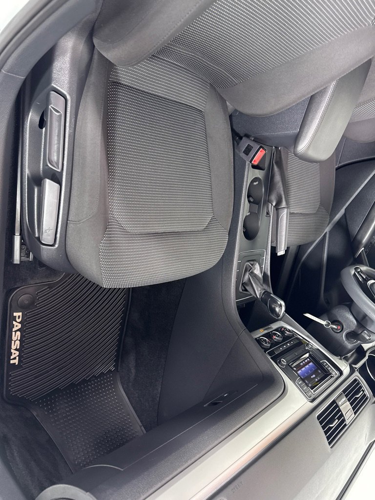 Used 2018 Volkswagen Passat 2.0T S w/ Driver Assistance Package image 24