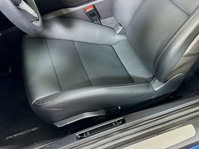 Used 2024 Porsche 718 Cayman RWD image 23