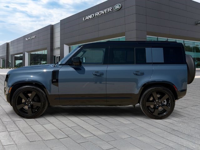 Certified 2026 Land Rover Defender 110 X-Dynamic SE AWD/4WD image 2