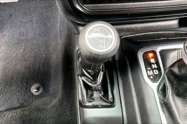 Used 2022 Jeep Gladiator Sport AWD/4WD image 16