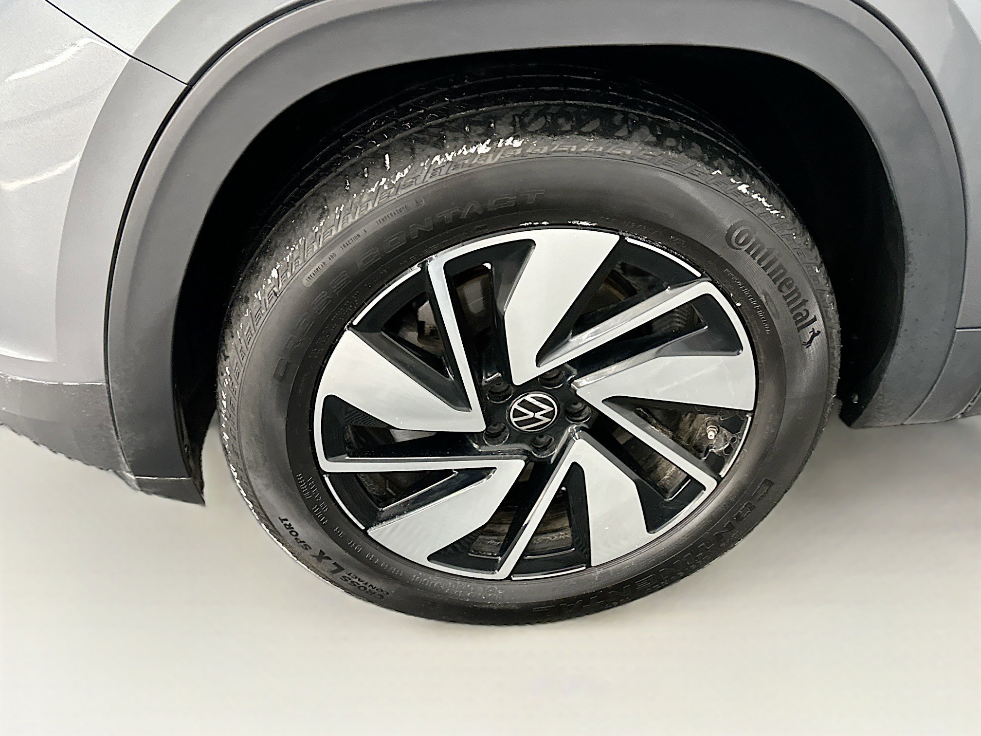 Used 2024 Volkswagen Atlas SE image 11