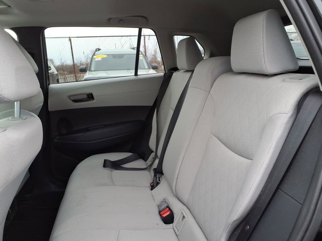 Used 2025 Toyota Corolla Cross LE w/ Moonroof Package image 20