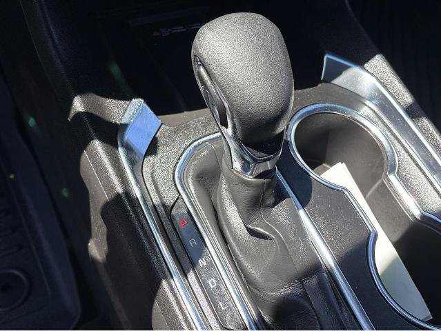 Used 2023 Chevrolet Traverse LT FWD image 24