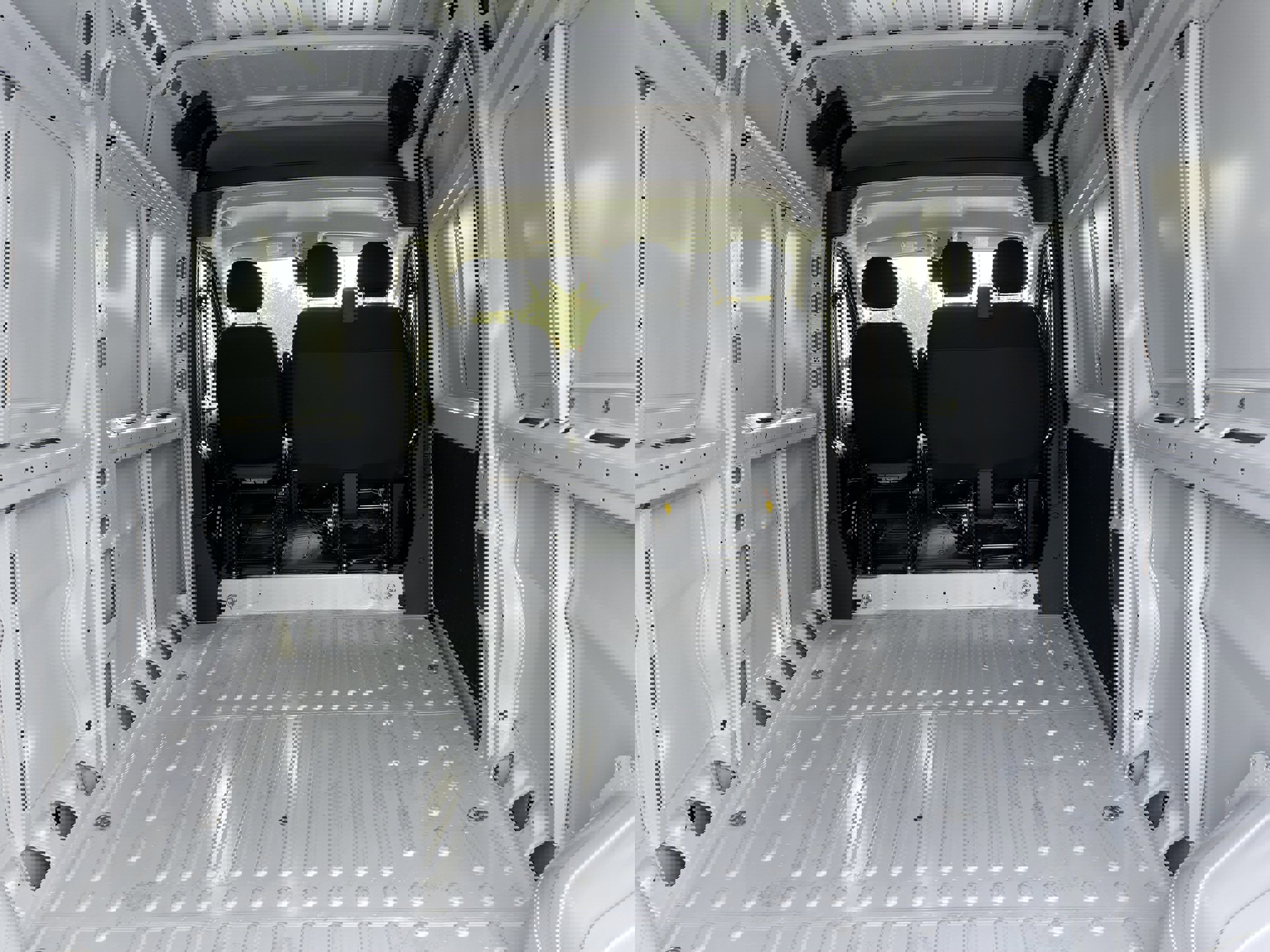 New 2025 RAM ProMaster 2500 w/ Convenience Group image 21