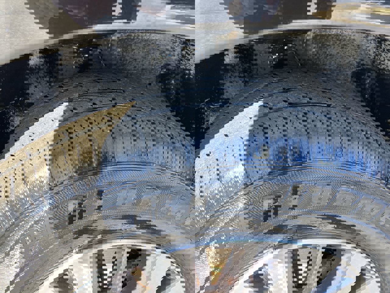 Used 2020 Nissan Pathfinder SV image 12