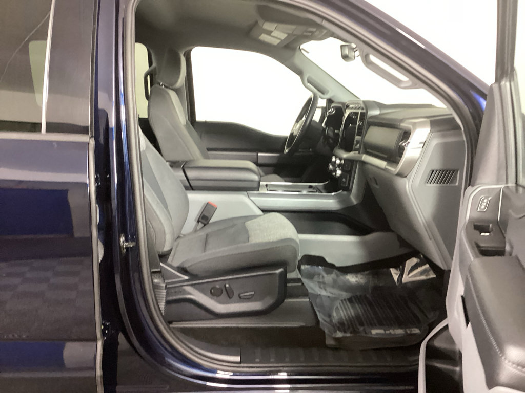 Used 2022 Ford F150 XLT w/ Equipment Group 302A High image 10