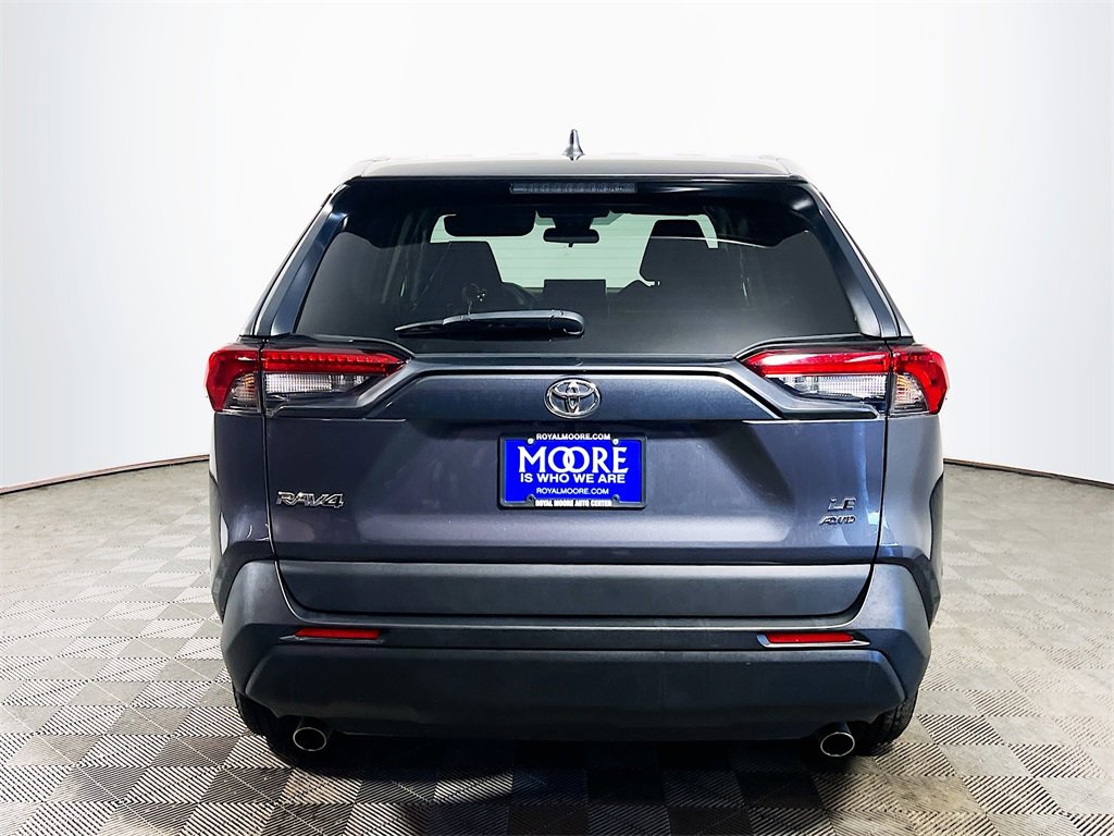 Used 2024 Toyota RAV4 LE image 7