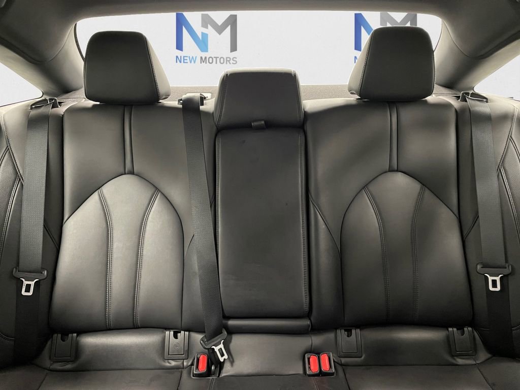 Used 2019 Toyota Avalon XLE w/ Moonroof Package FWD image 11