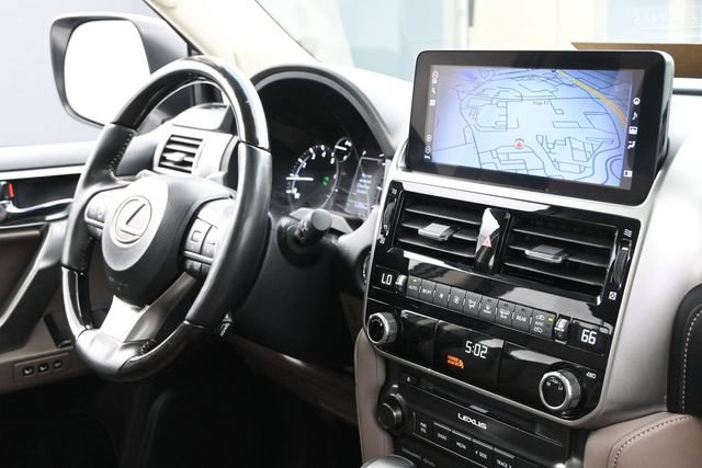 Certified 2023 Lexus GX 460 Premium w/ Premium Package AWD/4WD image 30