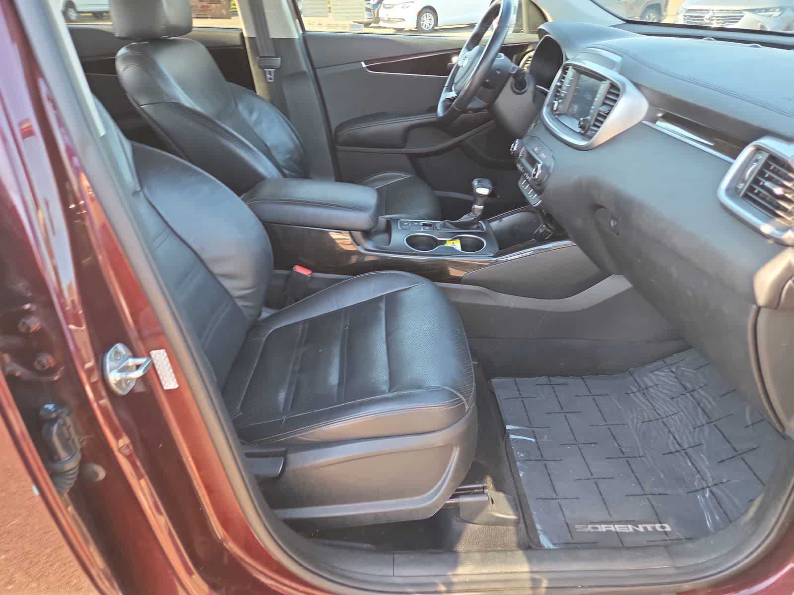 Used 2020 Kia Sorento EX FWD image 22