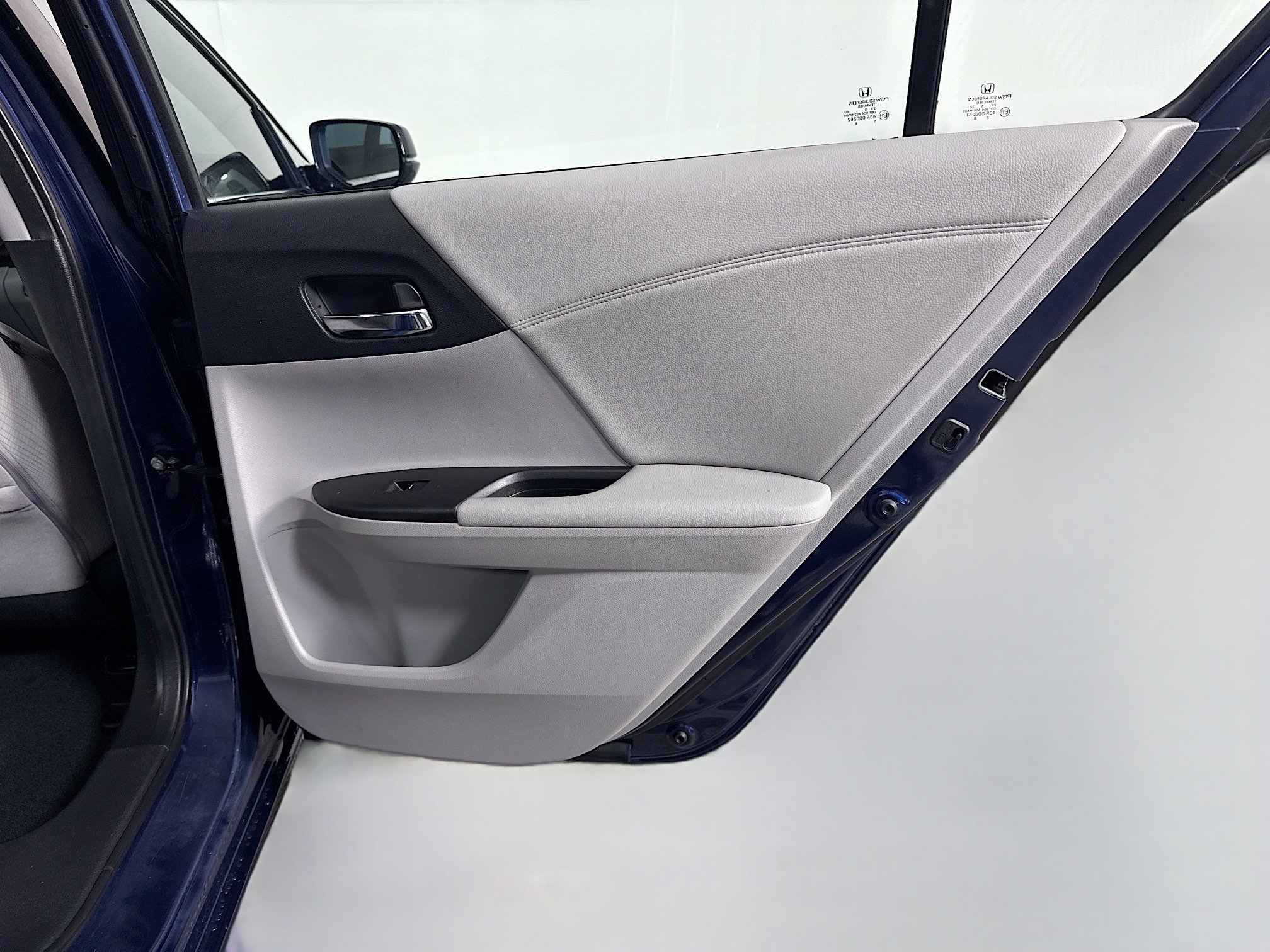 Used 2016 Honda Accord EX image 26