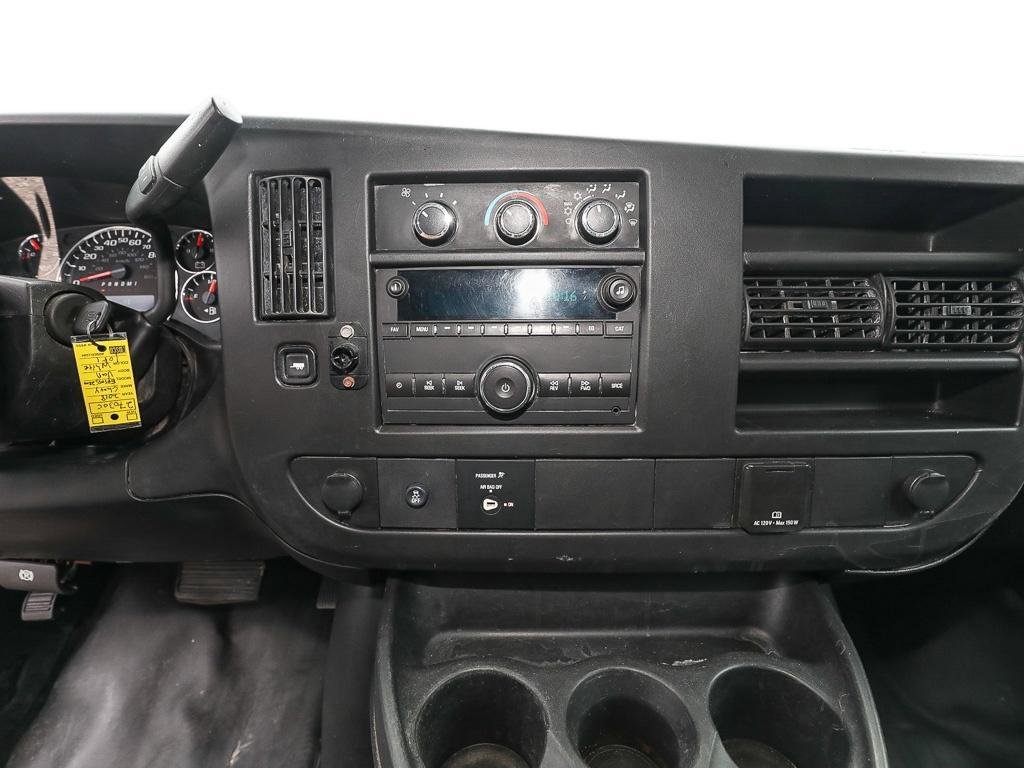 Used 2018 Chevrolet Express 2500 w/ Driver Convenience Package image 16