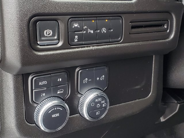 Certified 2024 GMC Yukon SLT AWD/4WD image 13