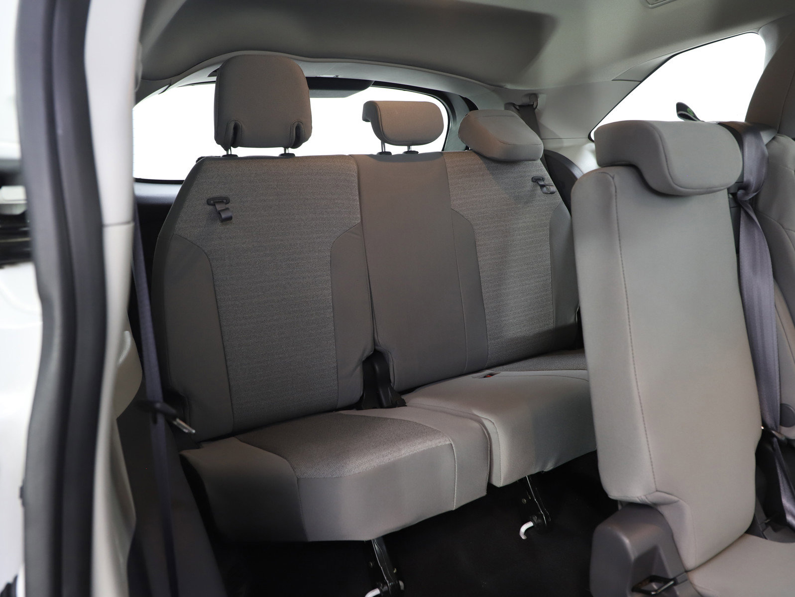 Used 2022 Toyota Sienna LE FWD image 14
