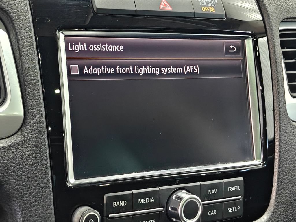 Used 2012 Volkswagen Touareg TDI AWD/4WD image 34
