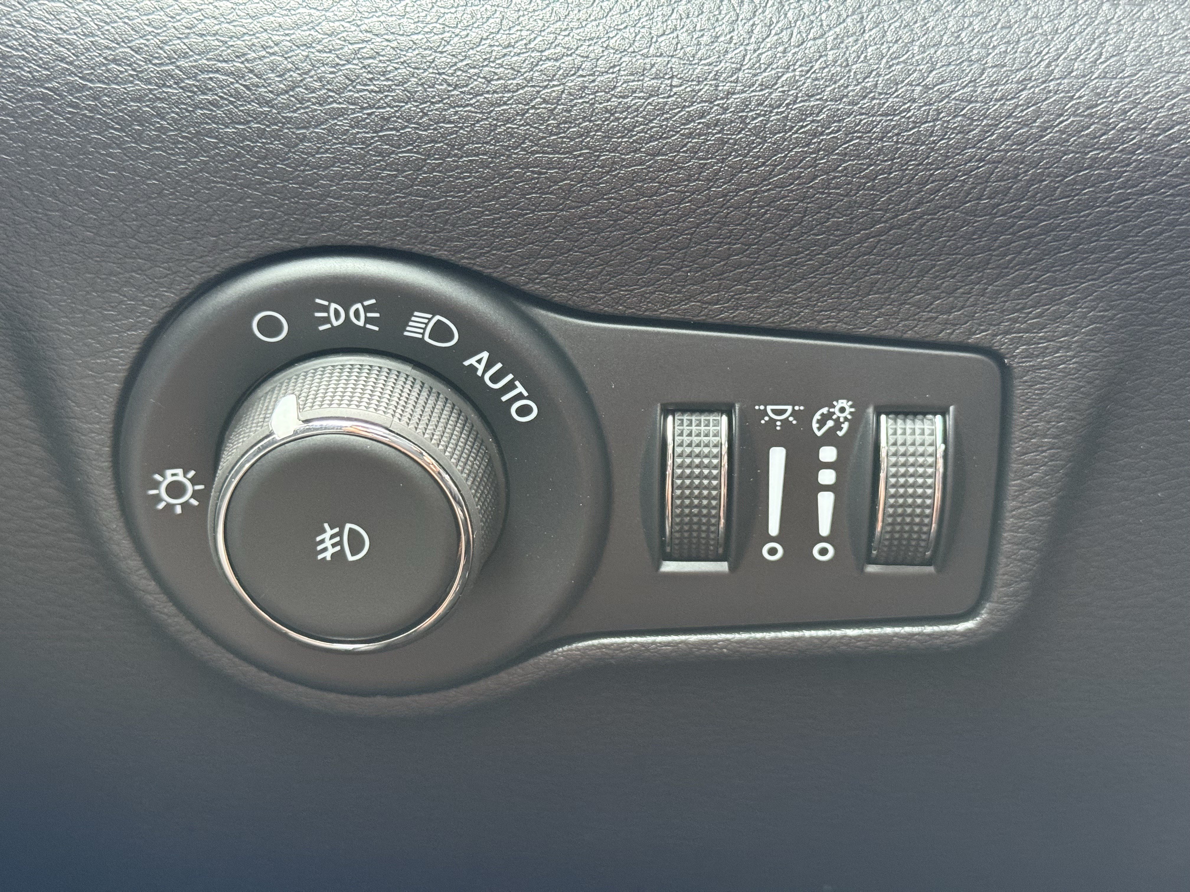 New 2026 Jeep Compass Latitude AWD/4WD image 27