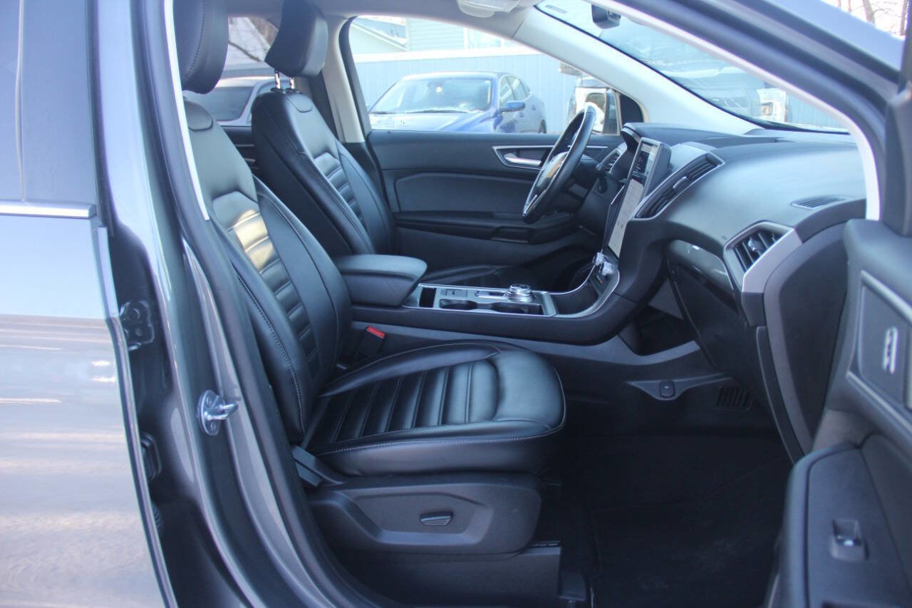 Used 2023 Ford Edge SEL image 21