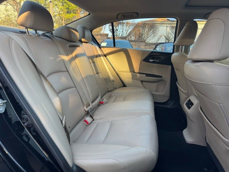 Used 2015 Honda Accord EX-L image 20