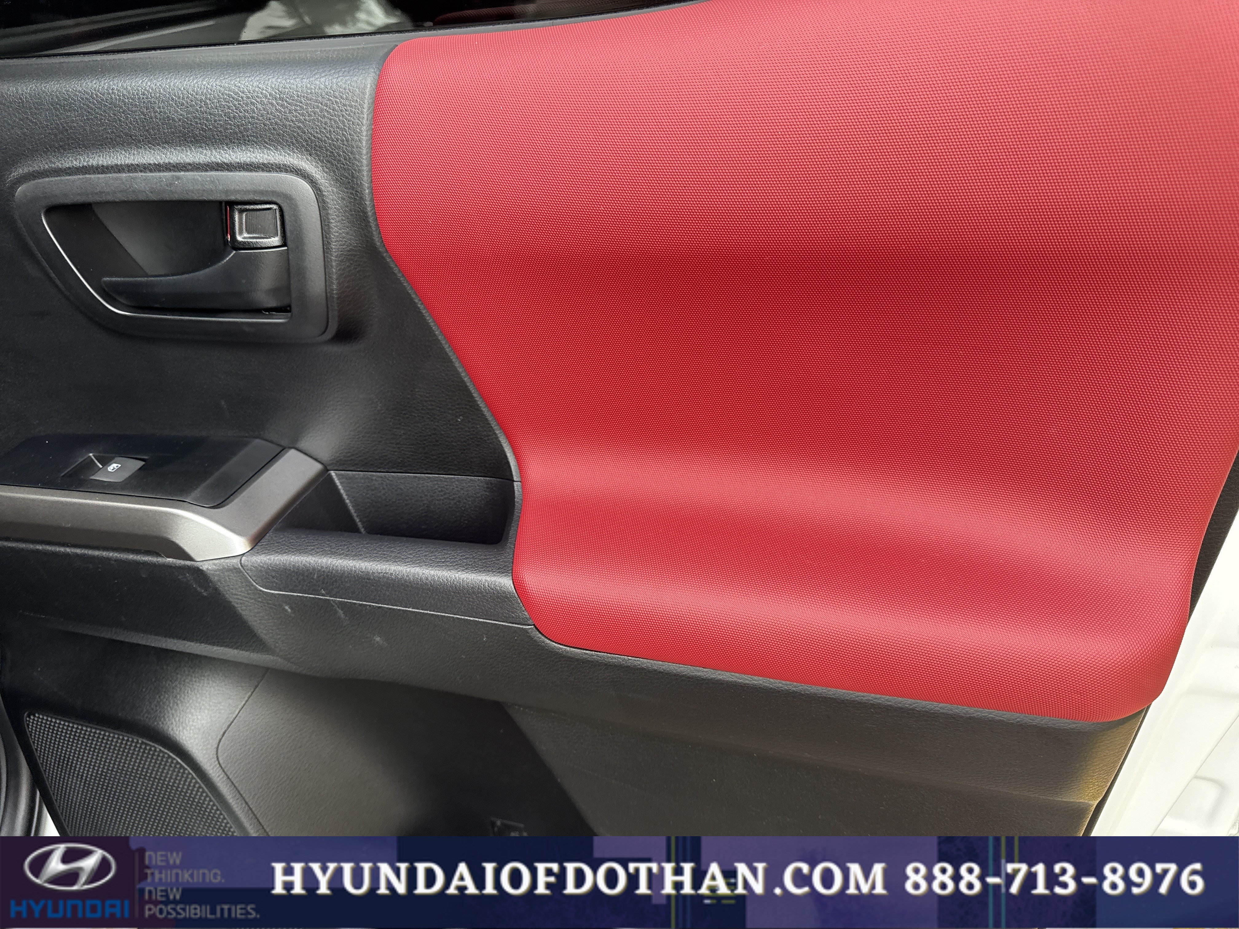 Used 2023 Toyota Tacoma SR5 w/ Technology Package AWD/4WD image 14