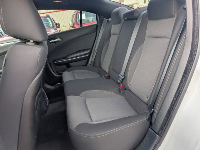 Used 2015 Dodge Charger SE w/ Power Sunroof Group image 15