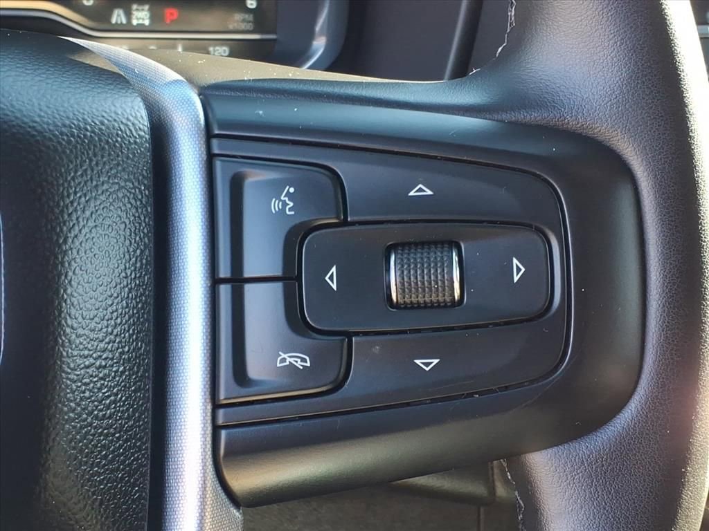 Used 2024 GMC Yukon SLT image 27