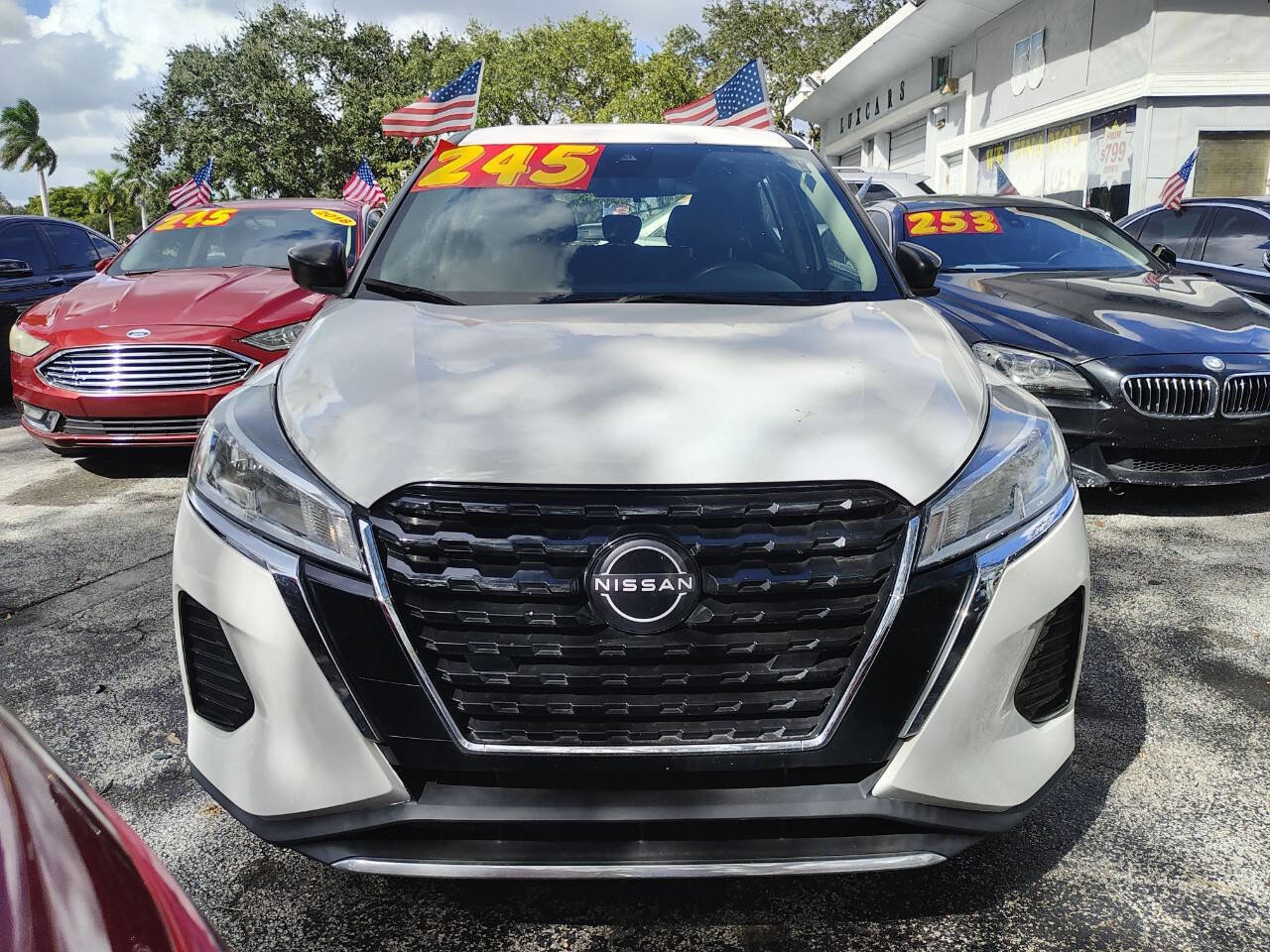 Used 2022 Nissan Kicks S FWD image 18