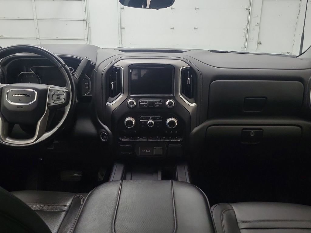 Used 2023 GMC Sierra 3500 Denali w/ Denali Ultimate Package AWD/4WD image 4