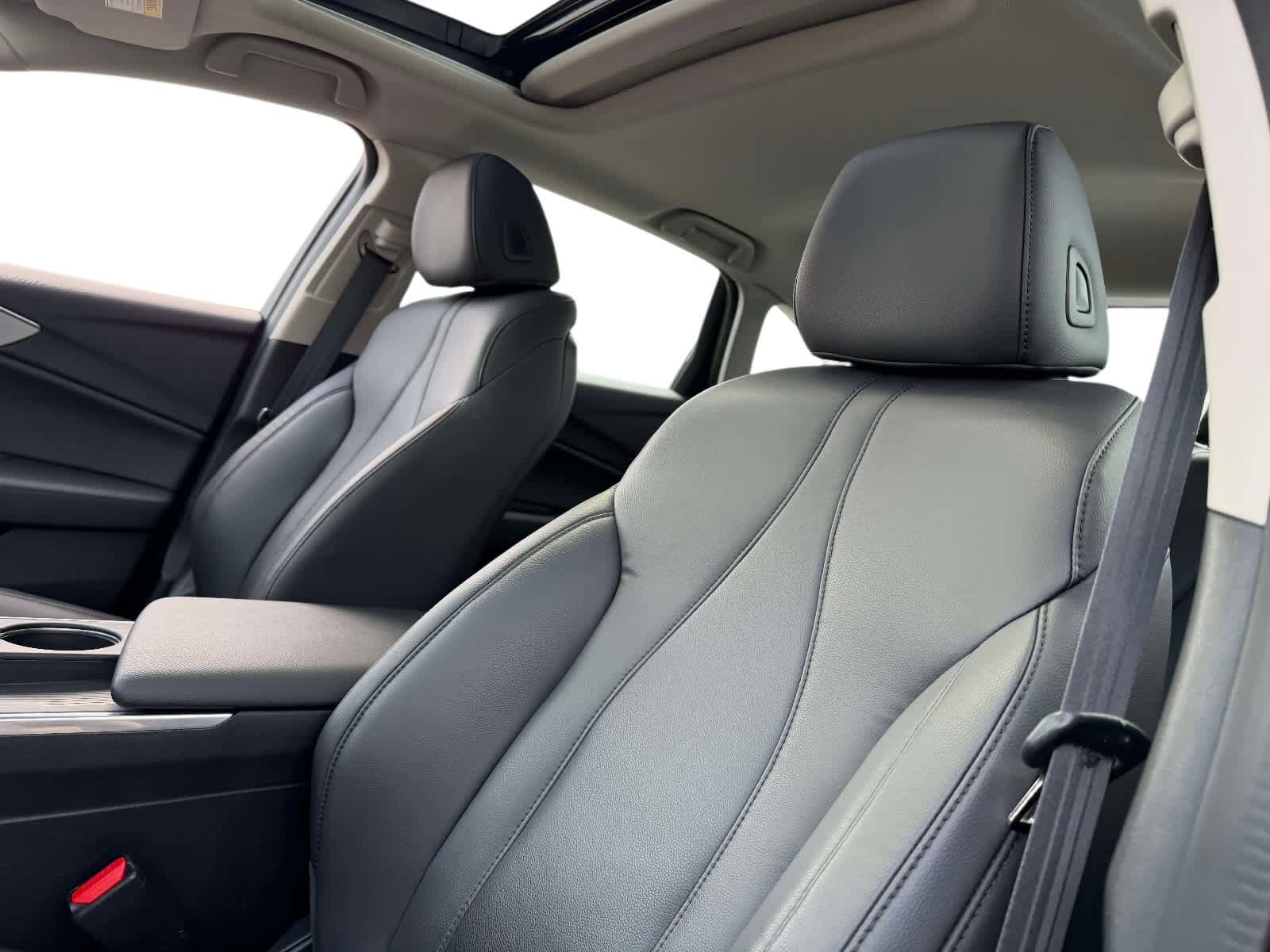 Used 2023 Acura TLX FWD image 11