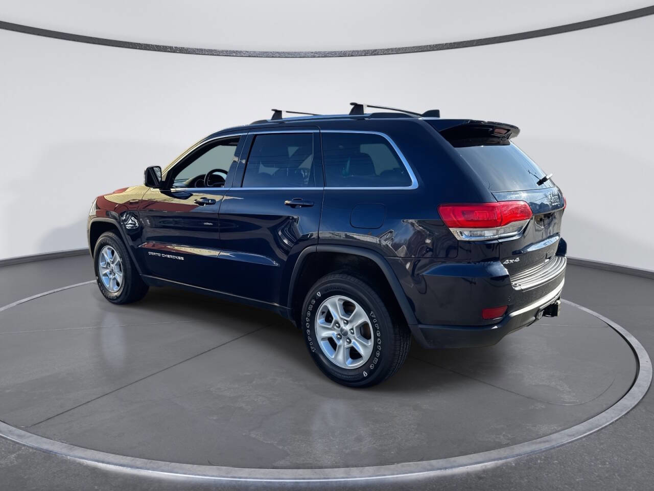 Used 2016 Jeep Grand Cherokee Laredo w/ Quick Order Package 23E image 4