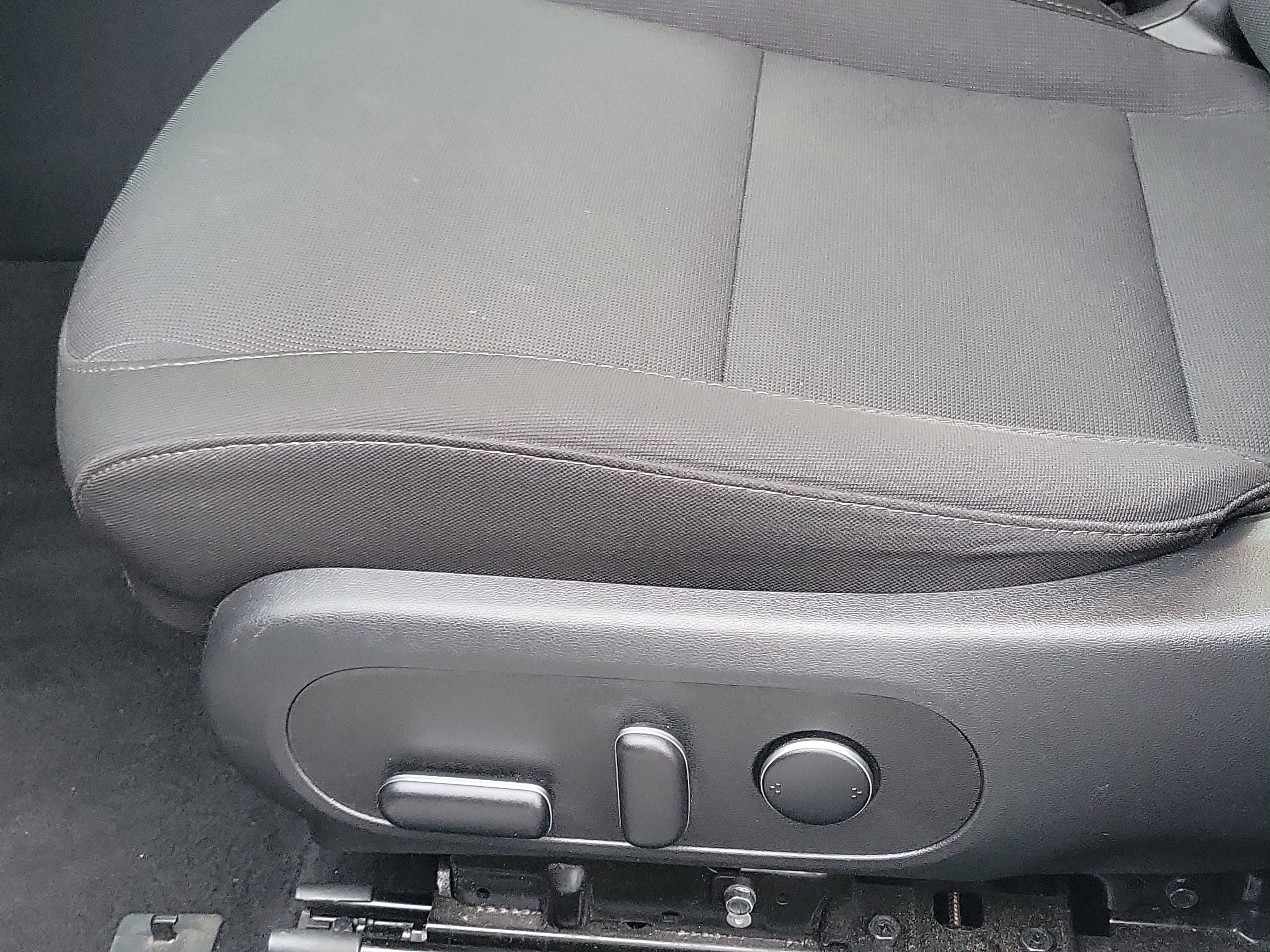 Certified 2024 Hyundai Kona SEL AWD/4WD image 17