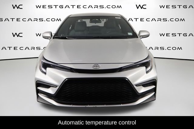 Used 2025 Toyota Corolla SE FWD image 2