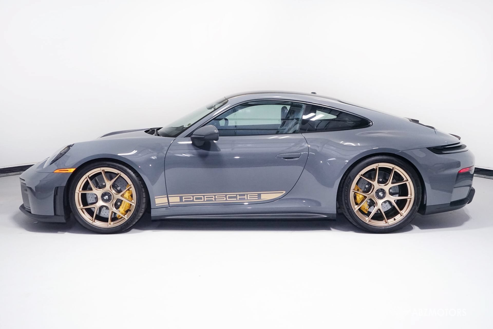 Used 2026 Porsche 911 GT3 RWD image 4